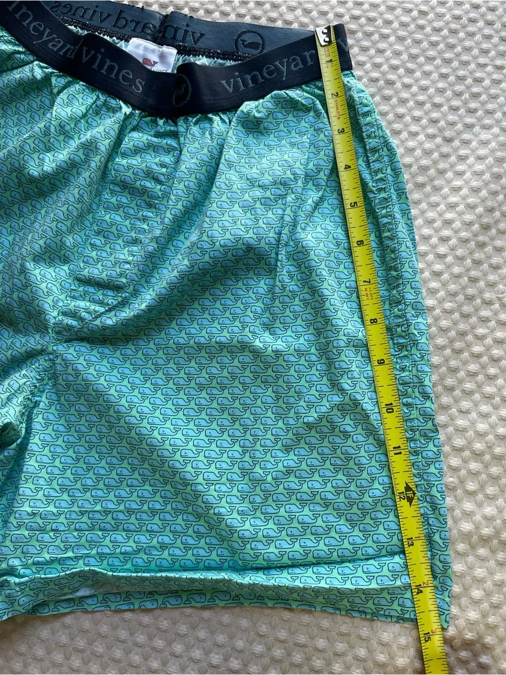Vineyard Vines size excellent